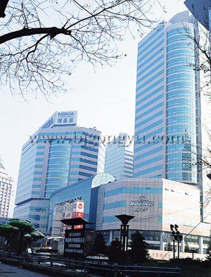 盈科中心公寓盈科中心外观图 盈科中心公寓盈科中心外观图