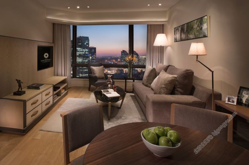 ĹԢ1br-living-room